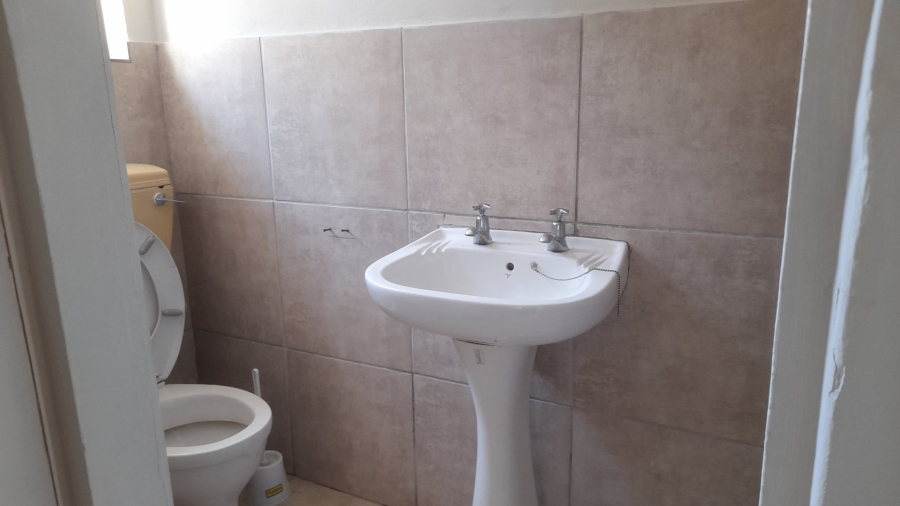 Commercial Property for Sale in Quigney Eastern Cape